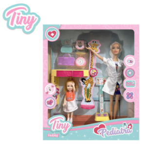 MUÑECA TINY PEDIATRA CON VARIOS ACCESORIOS